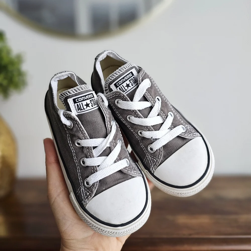 Converse 7J794: Unisex-Baby Chuck Taylor Ox Low Charcoal Sneaker Infant US 9